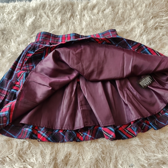 H&M DIVIDED Plaid Skirt, Size 4 - Picture 6 of 10